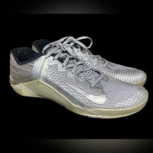 NIKE Metcon 6 Silver Mesh Training Shoes Sneakers Mens Sz 10.5